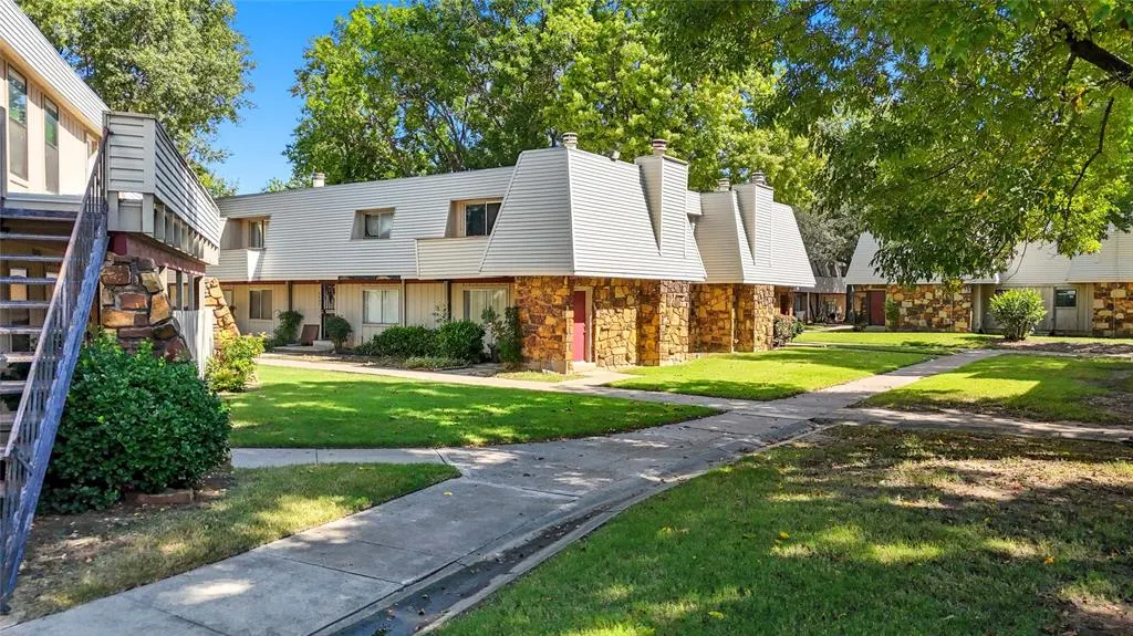 Front exterior — 6604 S Zunis Avenue 509, Tulsa, OK 74136