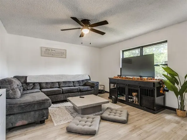 Photo 5 — 225 S Dixon Avenue, Shawnee, OK 74801
