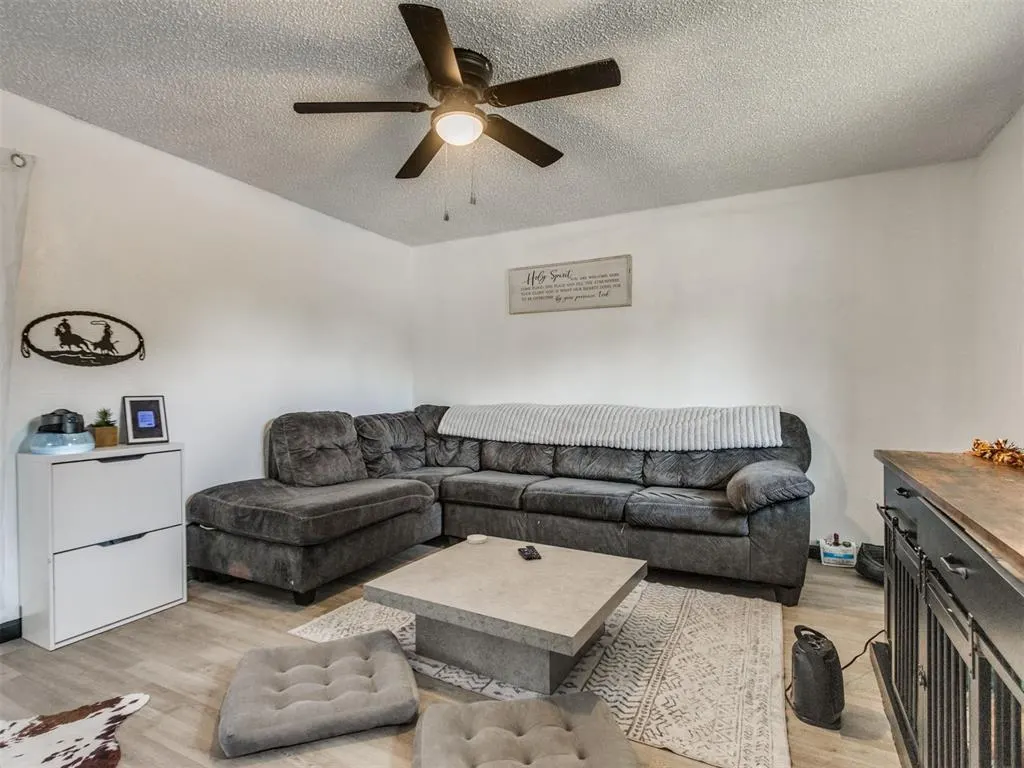 Photo 6 — 225 S Dixon Avenue, Shawnee, OK 74801