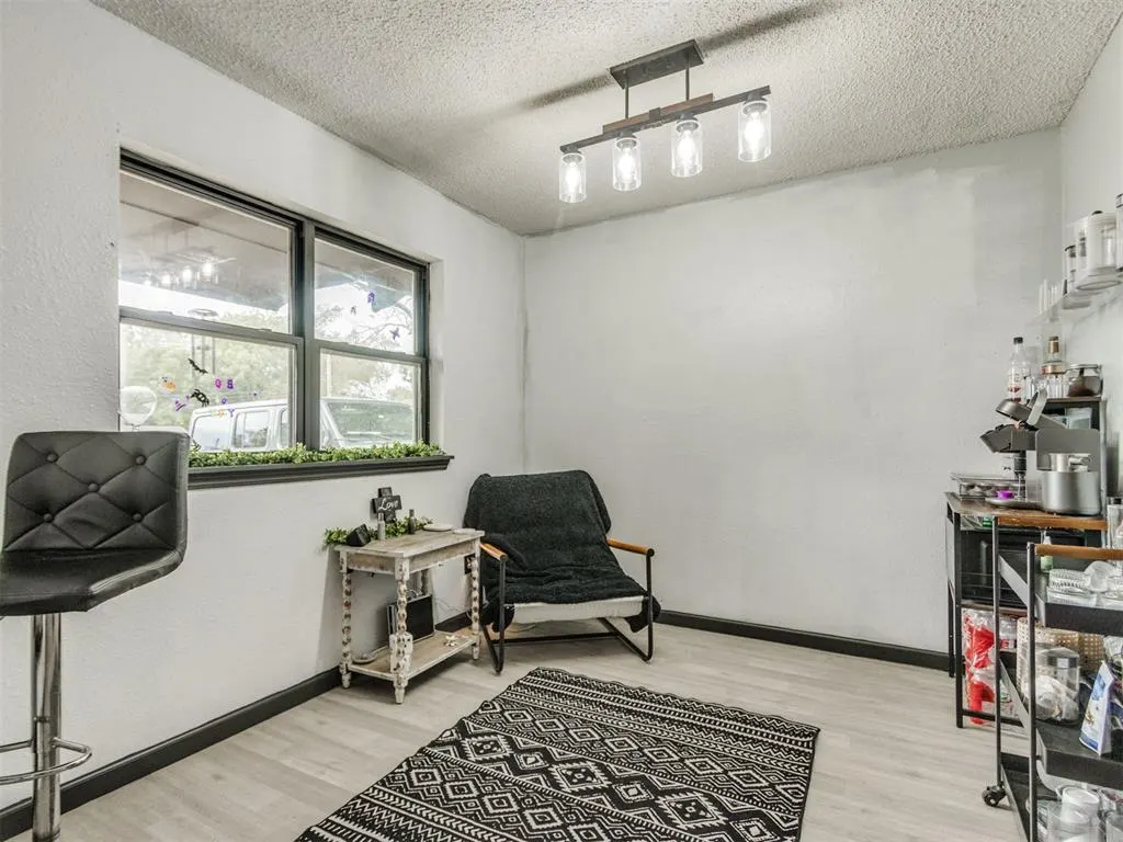 Photo 9 — 225 S Dixon Avenue, Shawnee, OK 74801