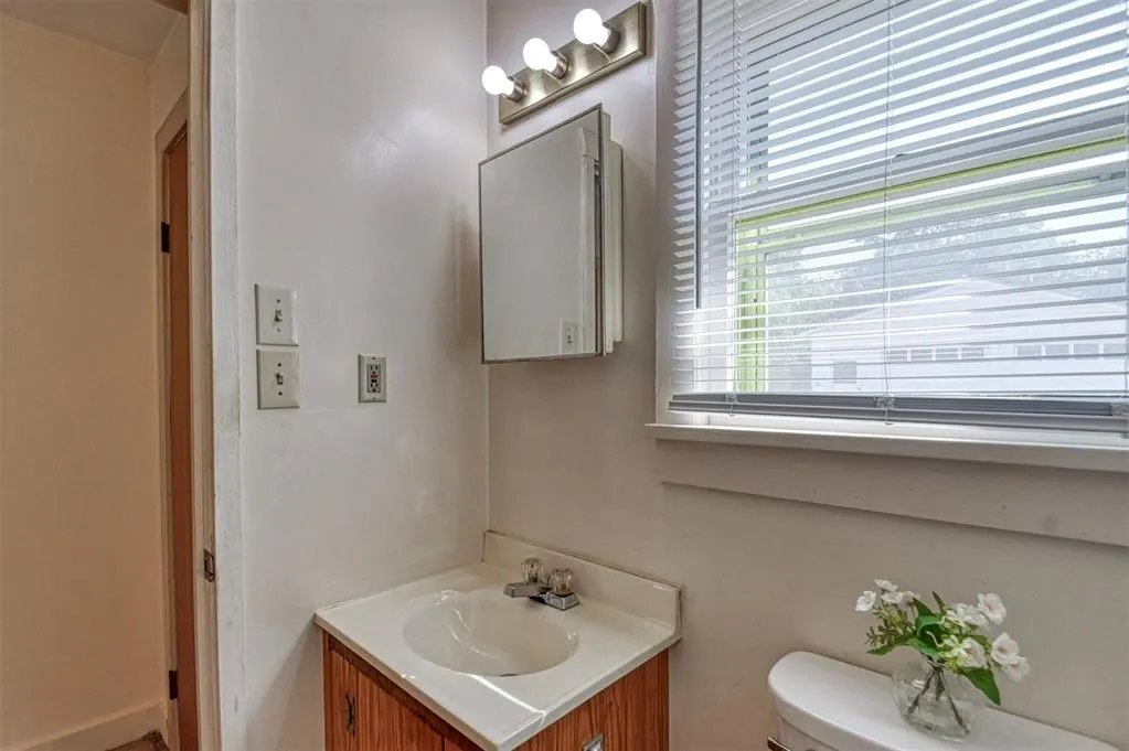Photo 13 — 960636 S 3352 Road, Wellston, OK 74881