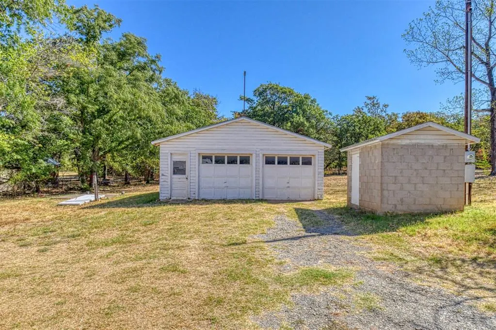 Photo 38 — 960636 S 3352 Road, Wellston, OK 74881