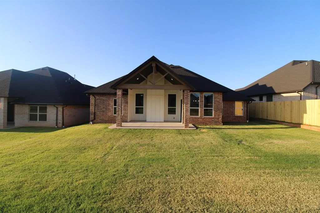 Photo 32 — 9312 SW 38th Street, Oklahoma City, OK 73179