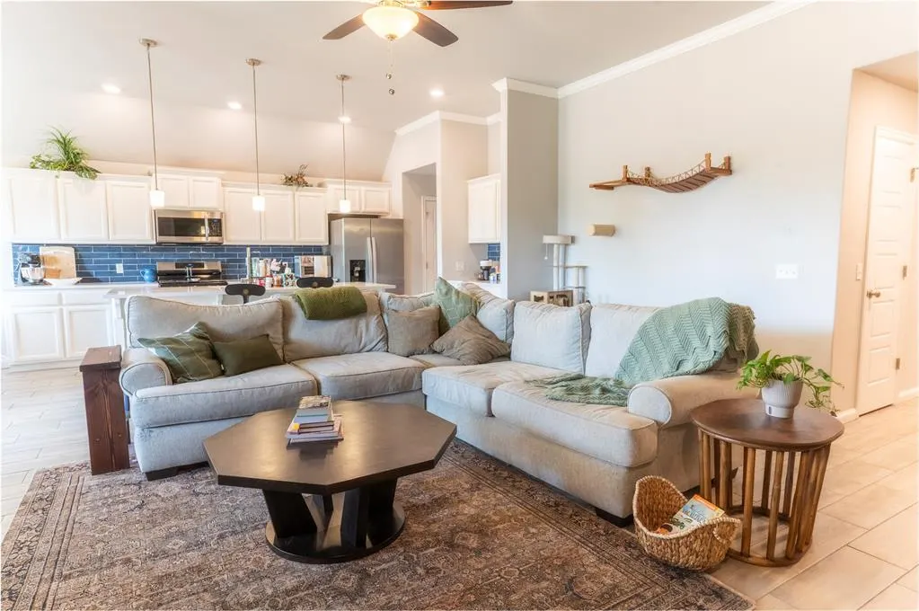 Photo 8 — 2204 Arcady Avenue, Norman, OK 73026