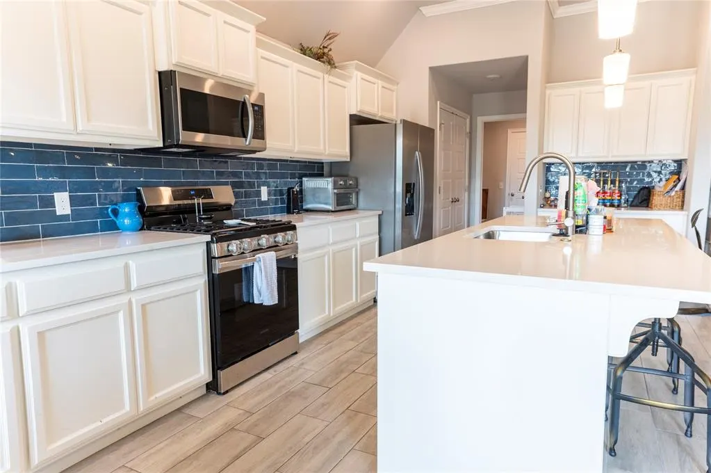 Photo 14 — 2204 Arcady Avenue, Norman, OK 73026