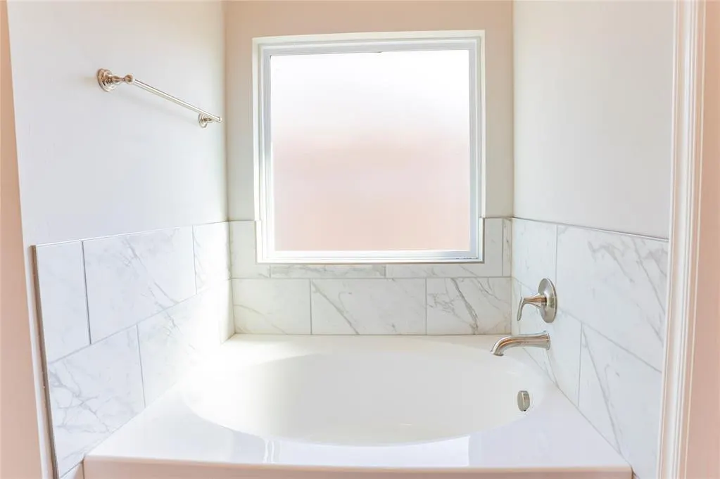 Photo 23 — 2204 Arcady Avenue, Norman, OK 73026