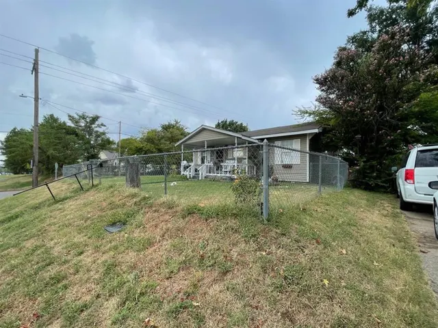 Photo 4 — 1000 N Wilson Avenue, Sand Springs, OK 74063