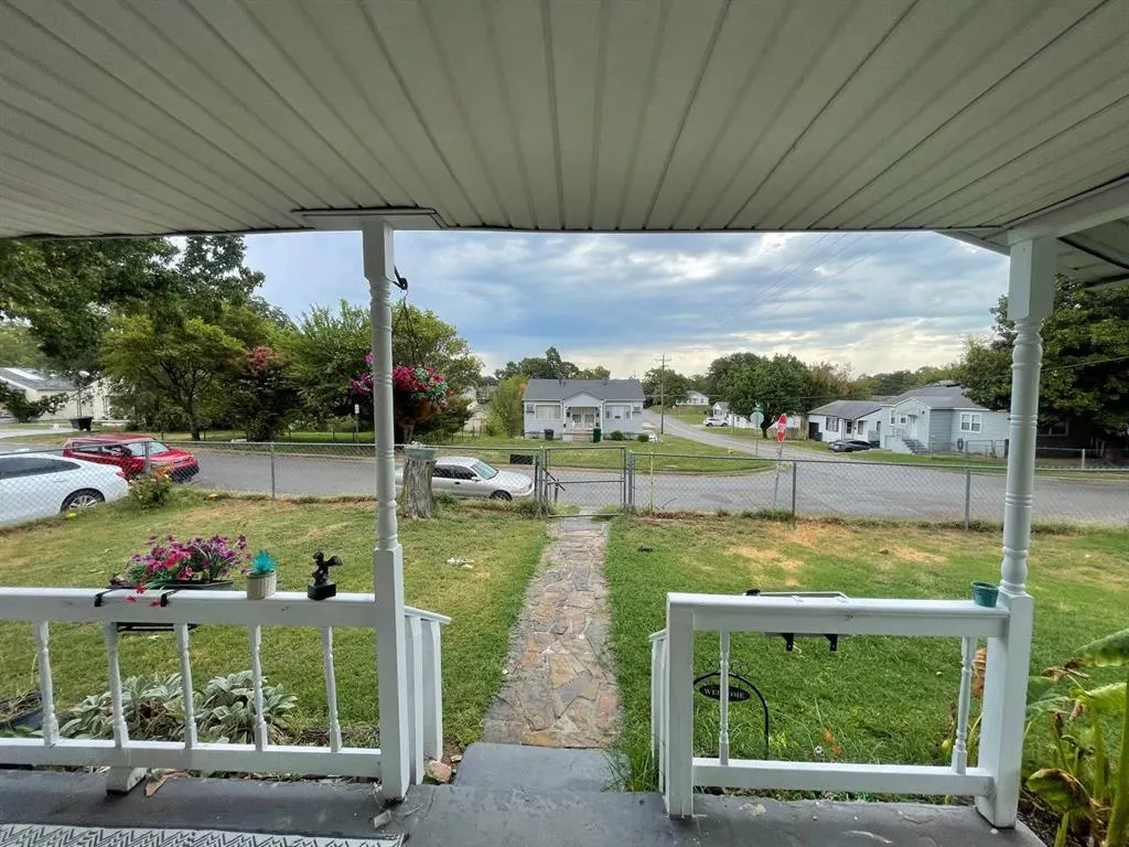 Photo 5 — 1000 N Wilson Avenue, Sand Springs, OK 74063