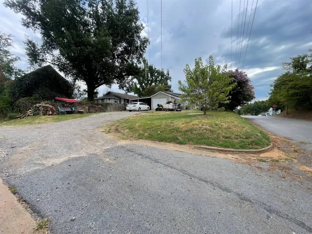 Photo 8 — 1000 N Wilson Avenue, Sand Springs, OK 74063