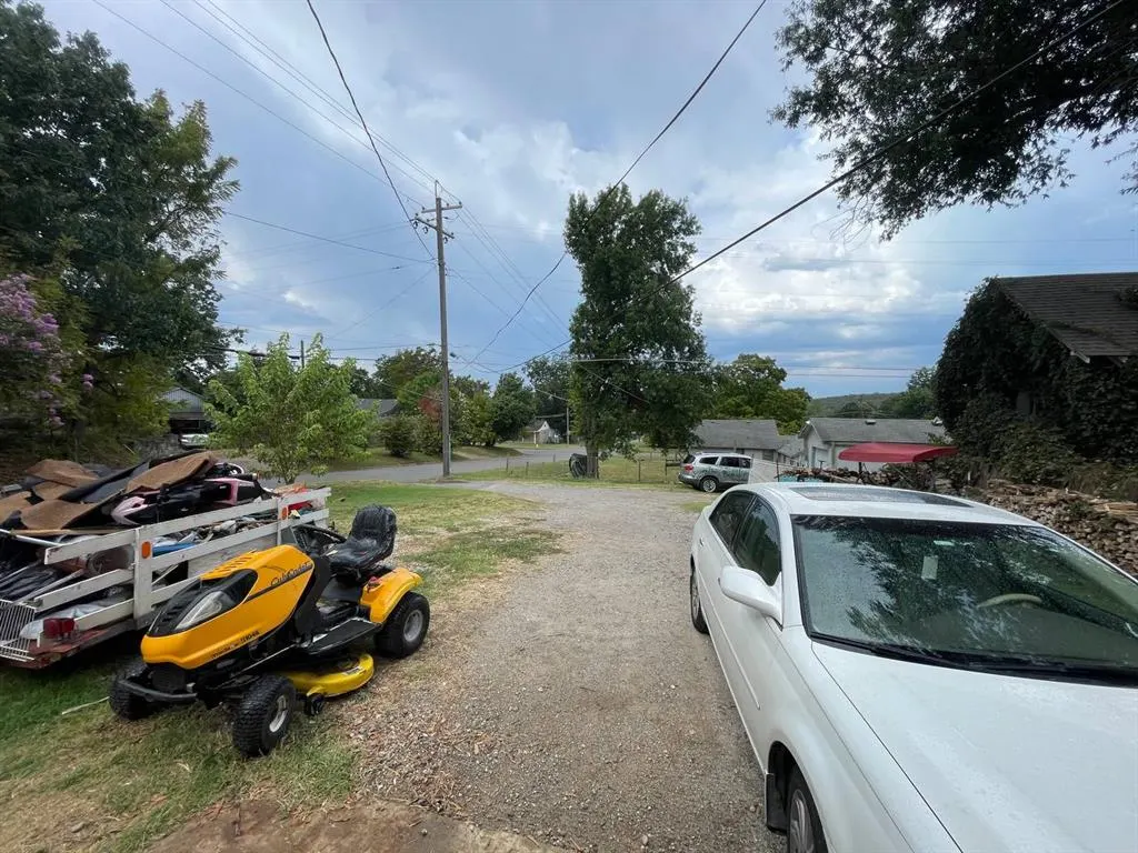 Photo 10 — 1000 N Wilson Avenue, Sand Springs, OK 74063