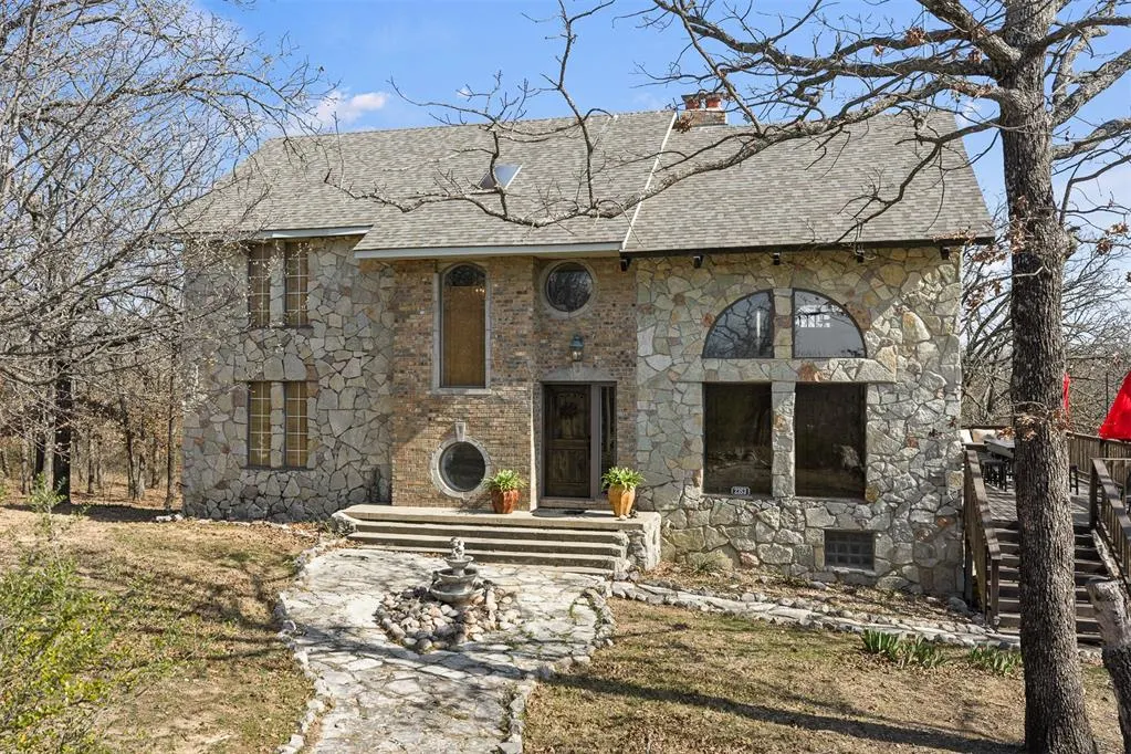 Front exterior — 2353 Place Road, Sulphur, OK 73086