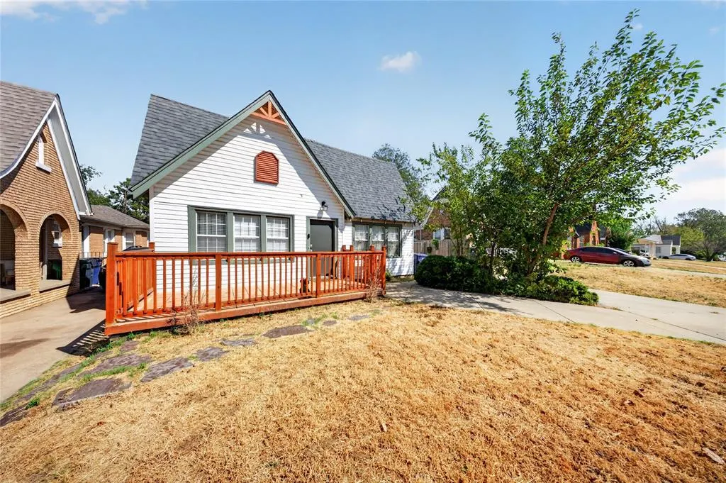 Photo 4 — 2525 NW 11th Street, Oklahoma City, OK 73107