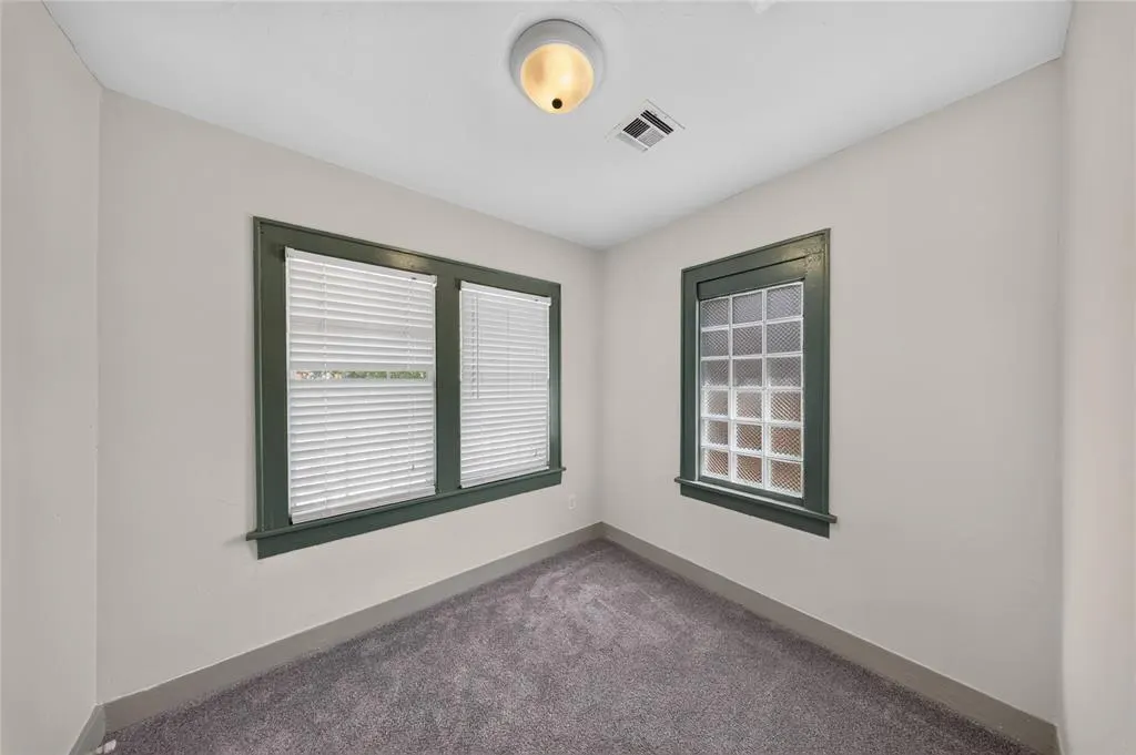 Photo 19 — 2525 NW 11th Street, Oklahoma City, OK 73107