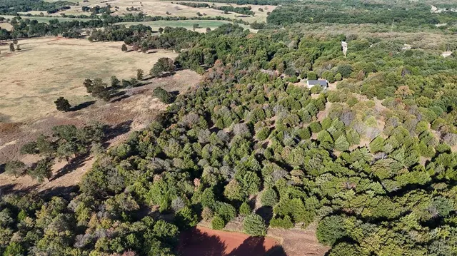 Photo 6 — 980446 SHADOWOOD Drive, Wellston, OK 74881