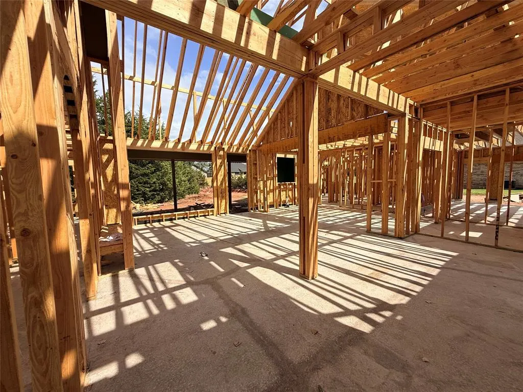 Photo 4 — 8040 Longbow, Arcadia, OK 73007