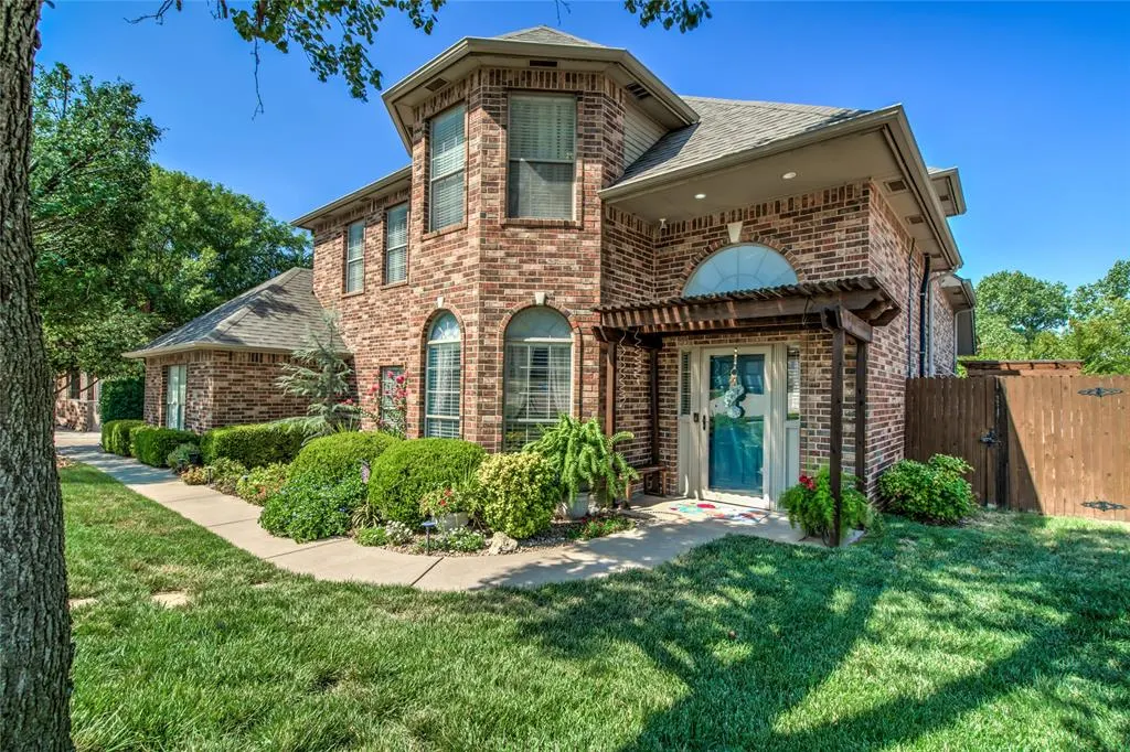 Photo 2 — 19509 Yearling Way, Edmond, OK 73012