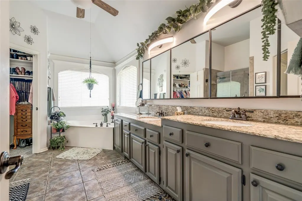Photo 32 — 19509 Yearling Way, Edmond, OK 73012