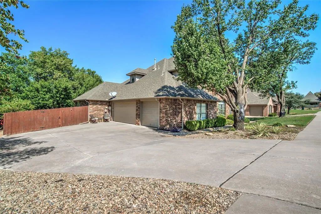 Photo 39 — 19509 Yearling Way, Edmond, OK 73012