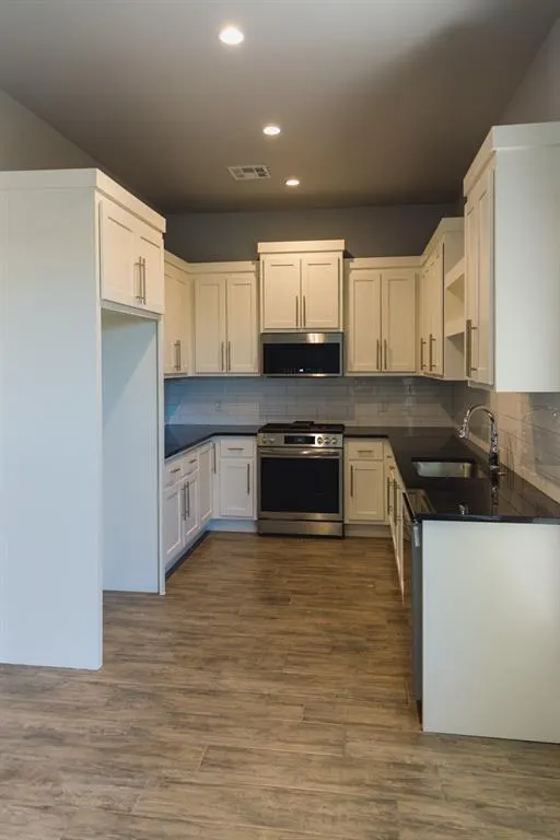 Photo 16 — 629 Remington Avenue, Jones, OK 73034