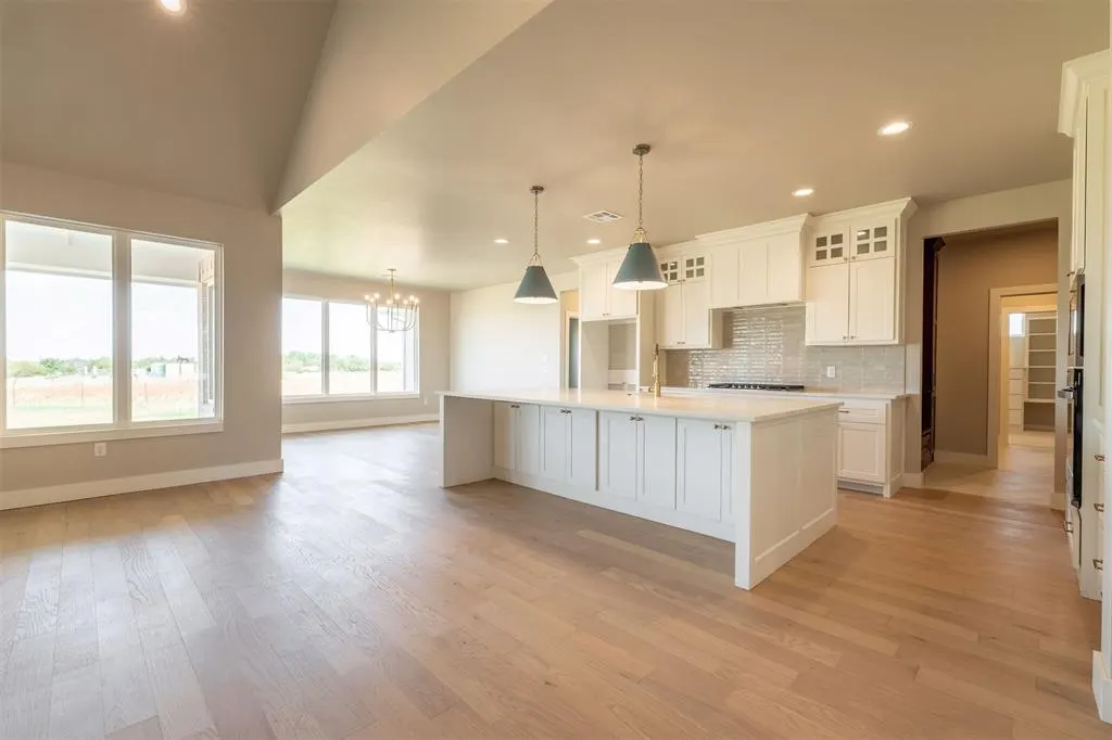 Photo 5 — 6721 Lake View Court, Cashion, OK 73044