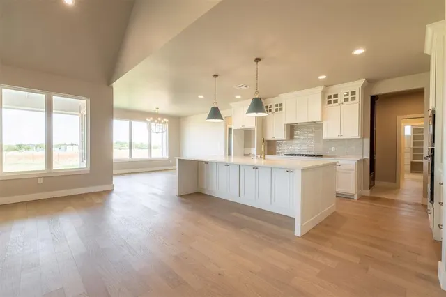 Photo 5 — 6721 Lake View Court, Cashion, OK 73044