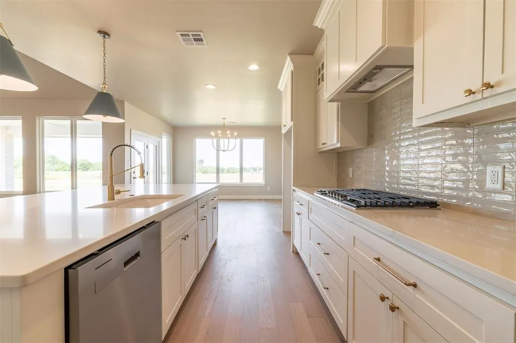 Photo 8 — 6721 Lake View Court, Cashion, OK 73044