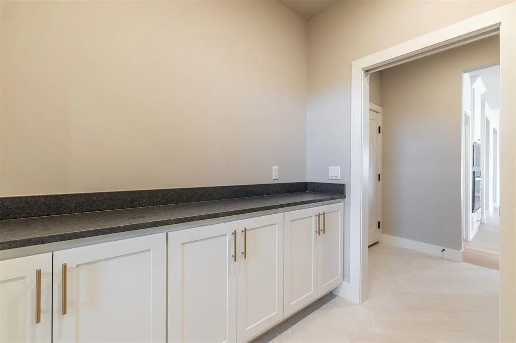 Photo 19 — 6721 Lake View Court, Cashion, OK 73044
