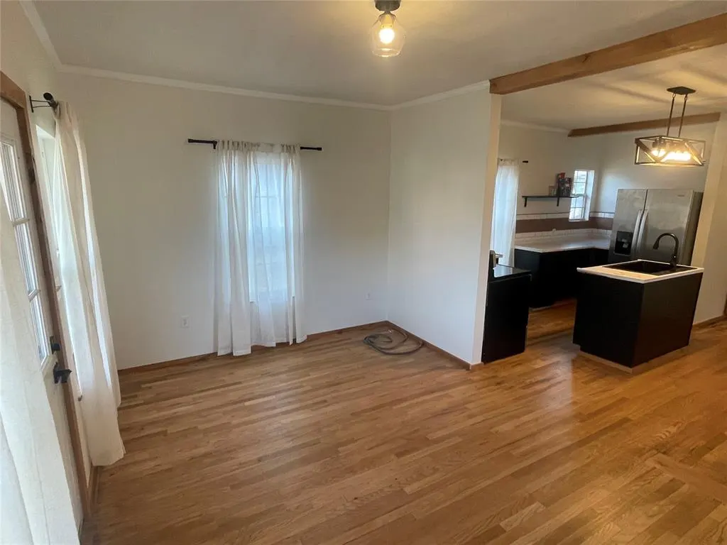 Photo 3 — 311 S 11th Street, Clinton, OK 73601