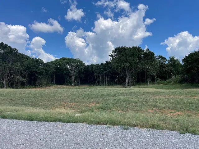 Photo 3 — 10701 Oak Hill Ranch Road, Noble, OK 73068