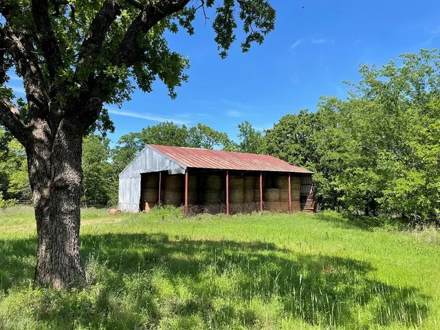 Photo 4 — 10701 Oak Hill Ranch Road, Noble, OK 73068