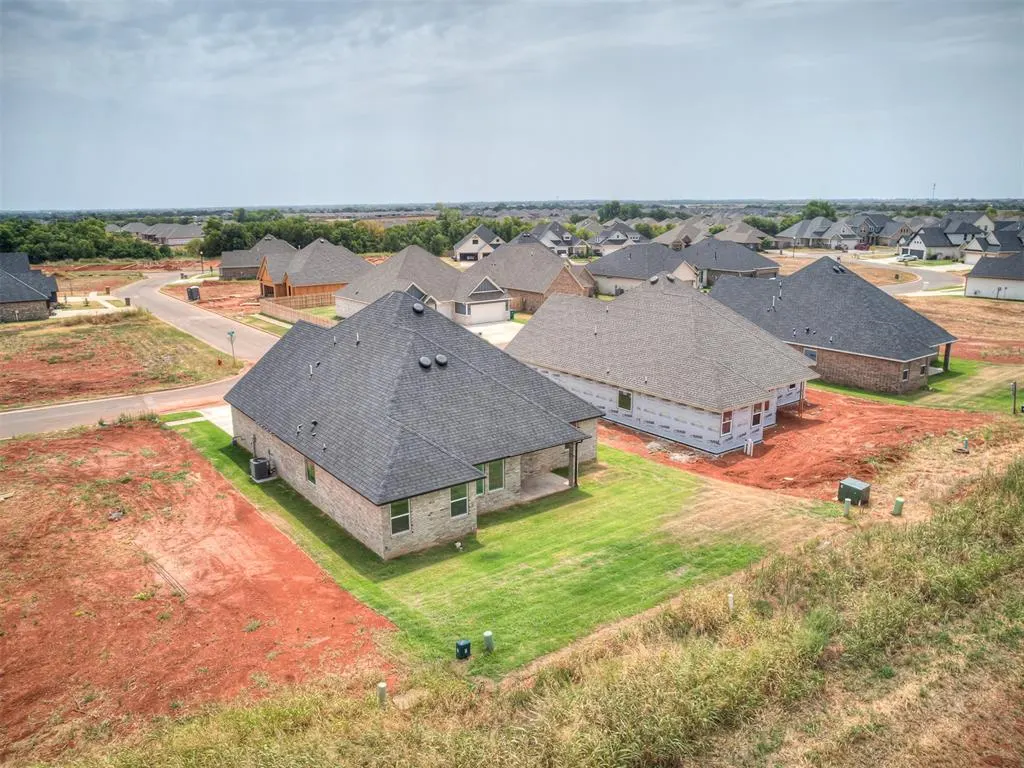 Photo 47 — 14401 Village Trail, Piedmont, OK 73078