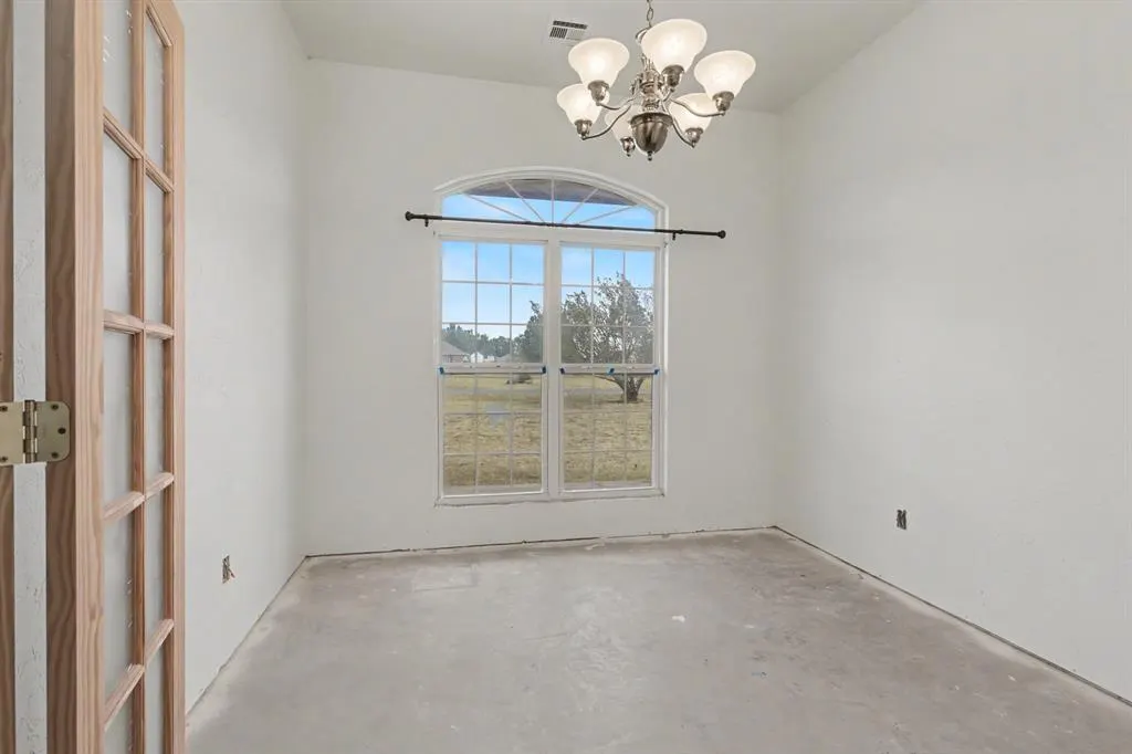 Photo 5 — 803 Timberland Way, Tuttle, OK 73089