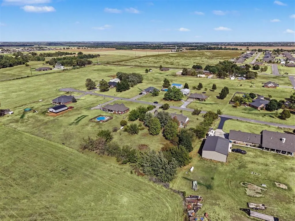 Photo 35 — 803 Timberland Way, Tuttle, OK 73089