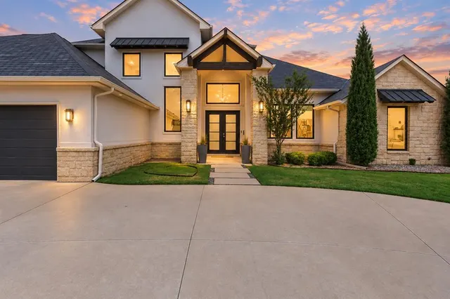 Photo 5 — 15400 Kestral Park Court, Edmond, OK 73013