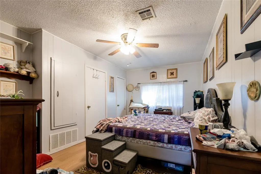Photo 10 — 613 W 10th Street, Cordell, OK 73632