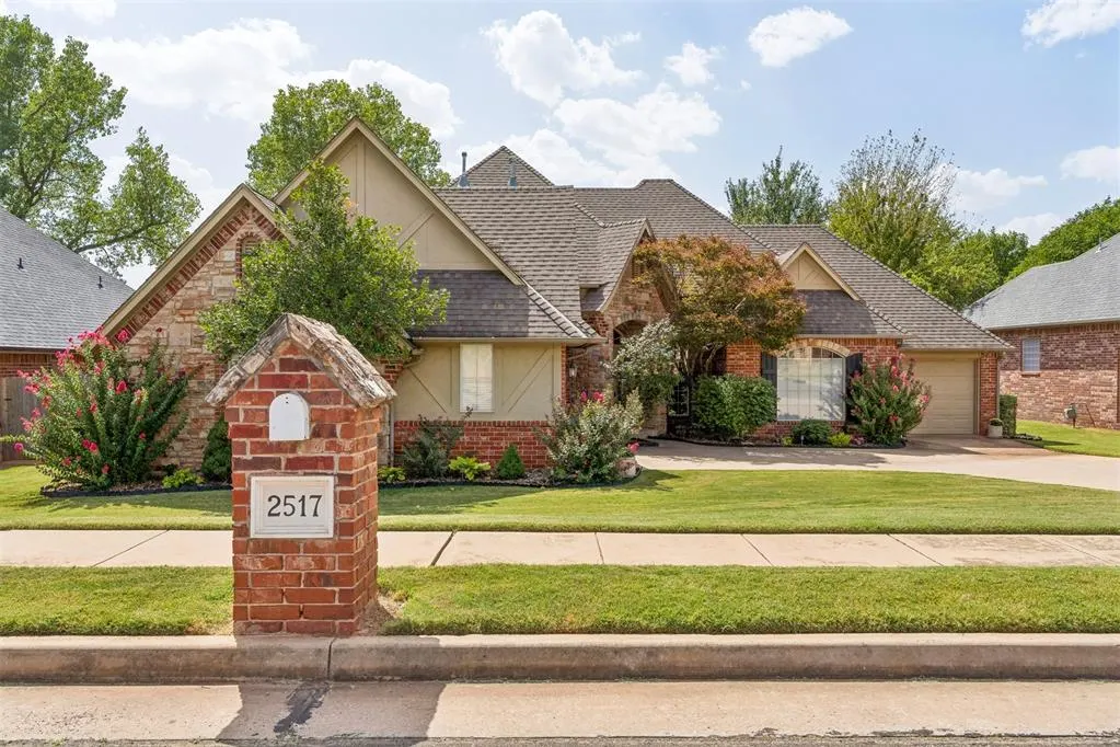 Front exterior — 2517 Flint Ridge Road, Edmond, OK 73003