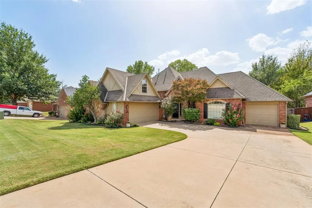 Photo 4 — 2517 Flint Ridge Road, Edmond, OK 73003