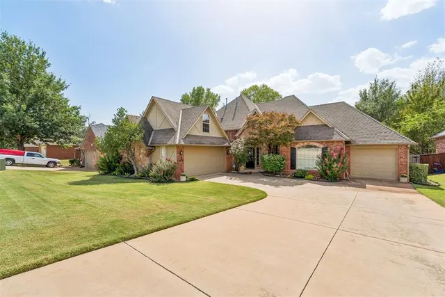 Photo 4 — 2517 Flint Ridge Road, Edmond, OK 73003