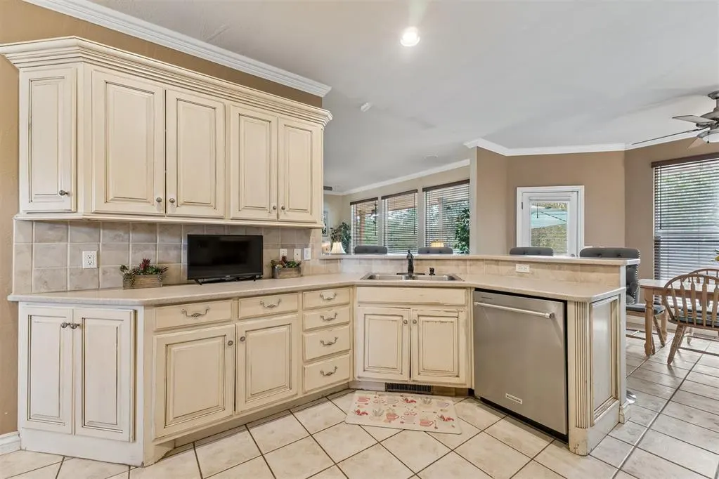 Photo 15 — 2517 Flint Ridge Road, Edmond, OK 73003