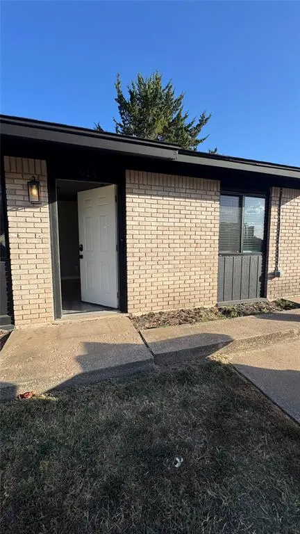 Photo 3 — 914 Drake Drive 914, Norman, OK 73071