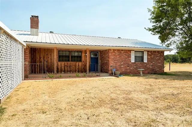 Photo 4 — 9901 96th Street, Lexington, OK 73051
