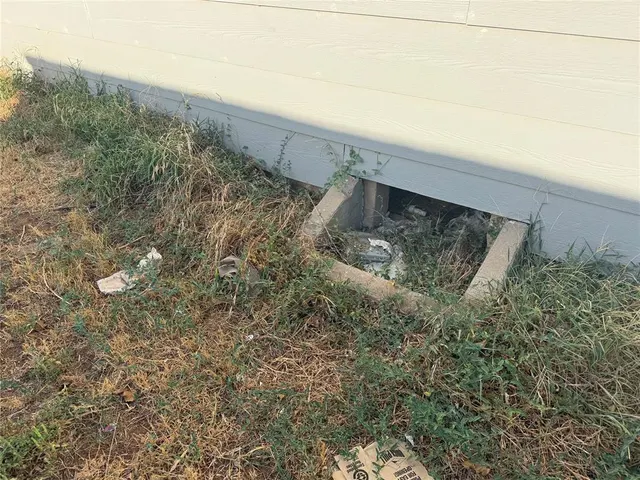 Photo 5 — 1325 E Hemlock Street, Altus, OK 73521