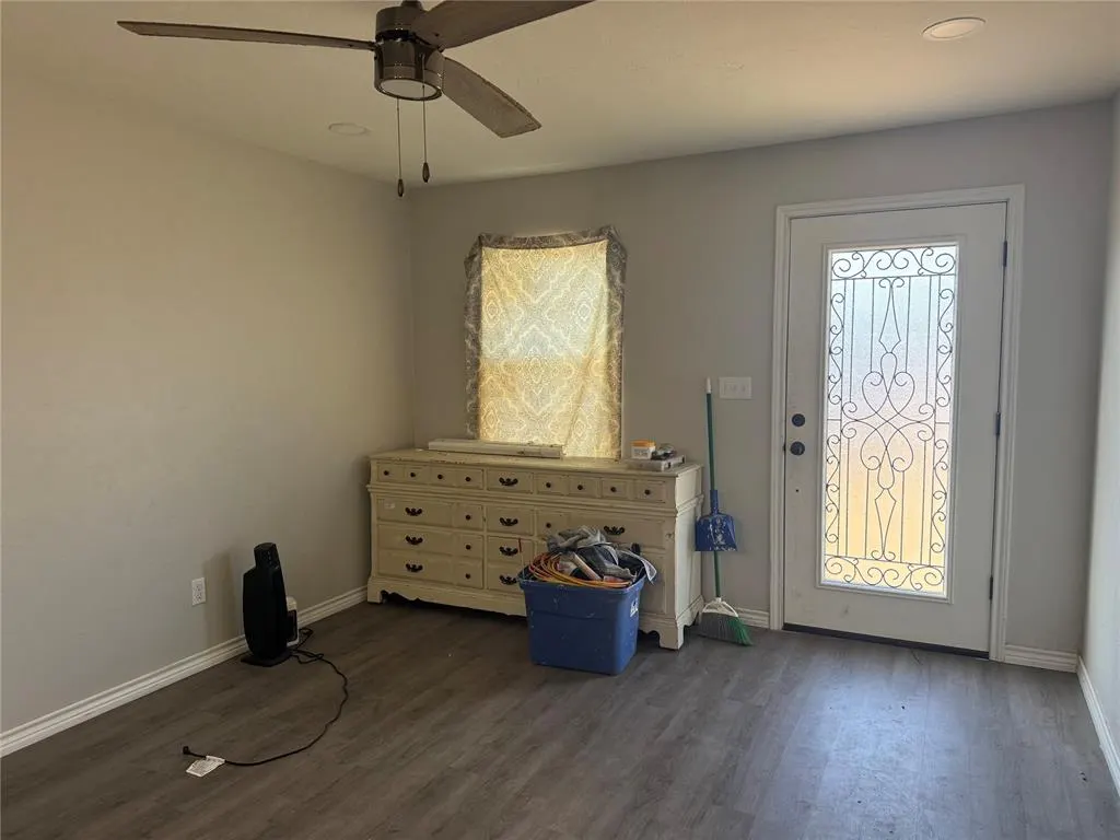 Photo 7 — 1325 E Hemlock Street, Altus, OK 73521