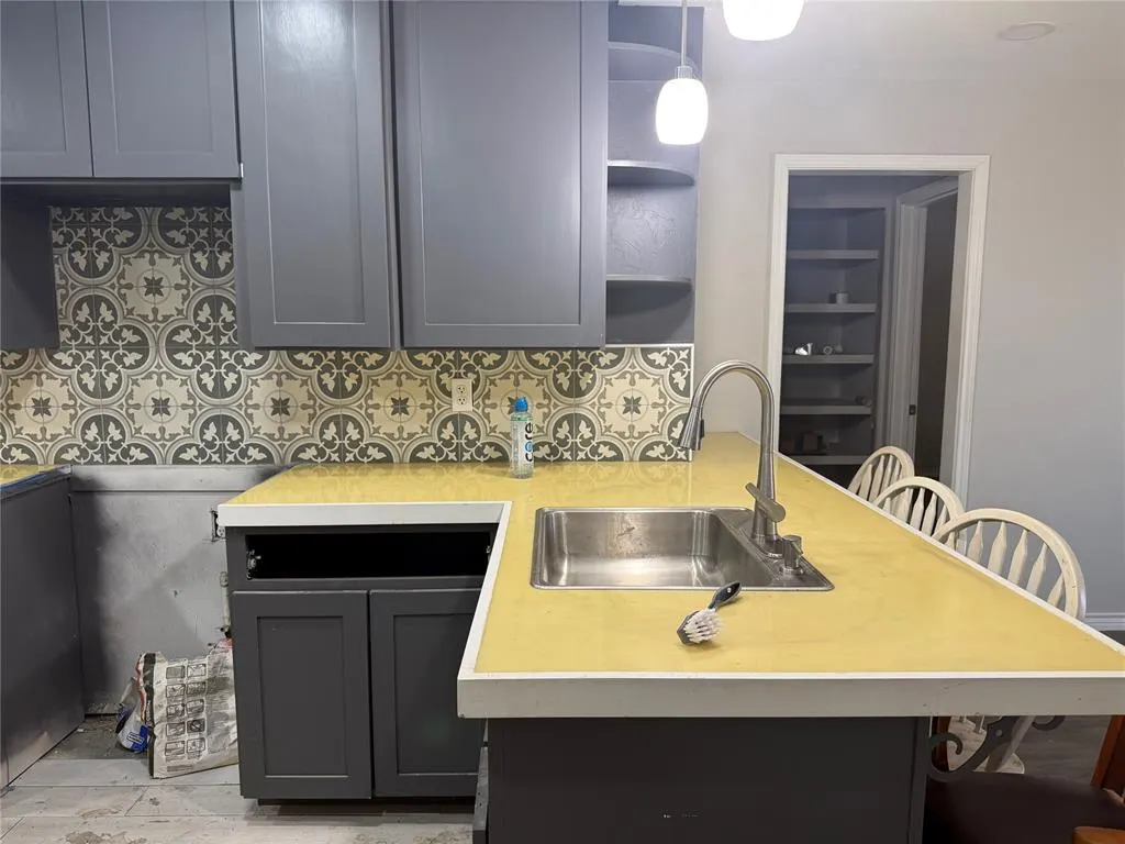 Photo 9 — 1325 E Hemlock Street, Altus, OK 73521