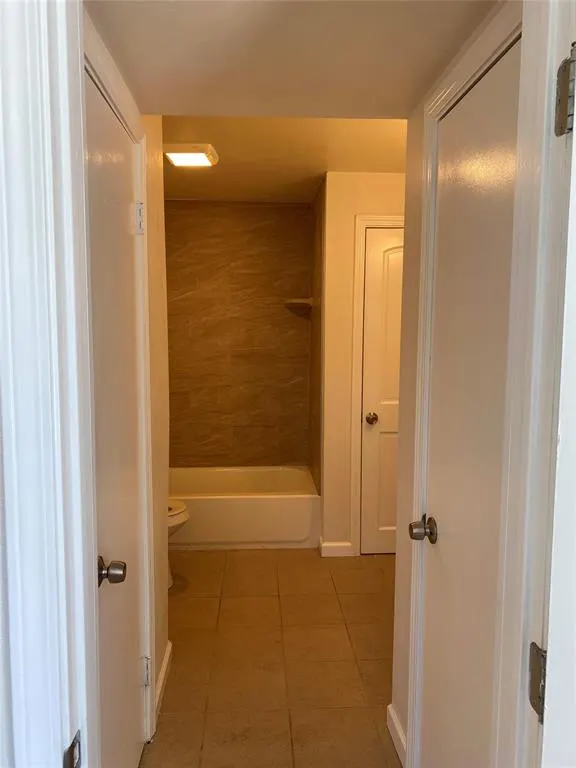 Photo 4 — 1401 N Independence Avenue, Oklahoma City, OK 73107