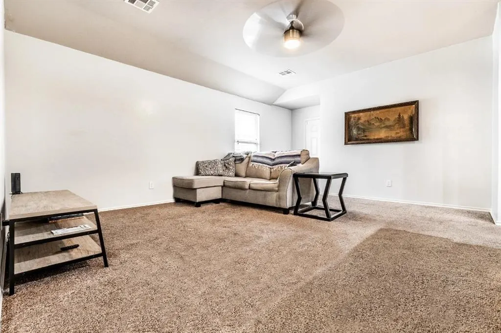 Photo 2 — 4512 SE 81st Street, Oklahoma City, OK 73135