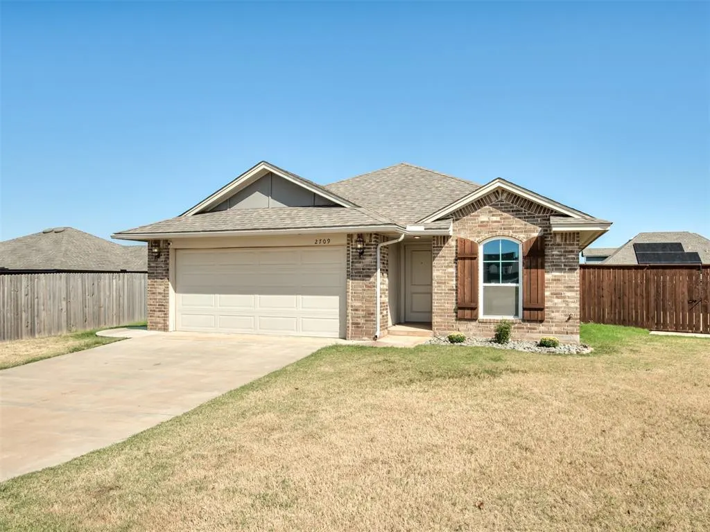 Photo 2 — 2709 NW 195th Street, Edmond, OK 73012
