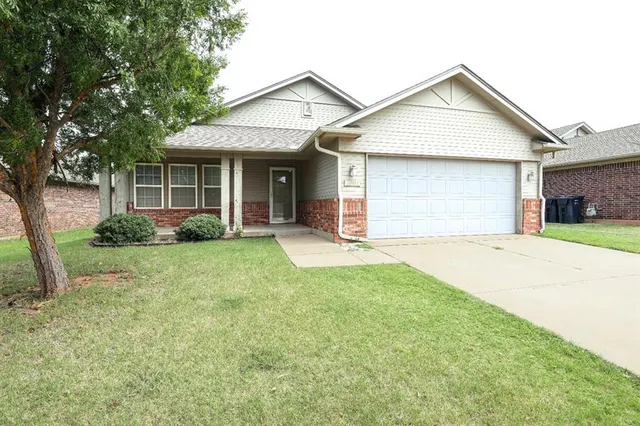 Photo 2 — 2705 NW 187th Terrace, Edmond, OK 73012