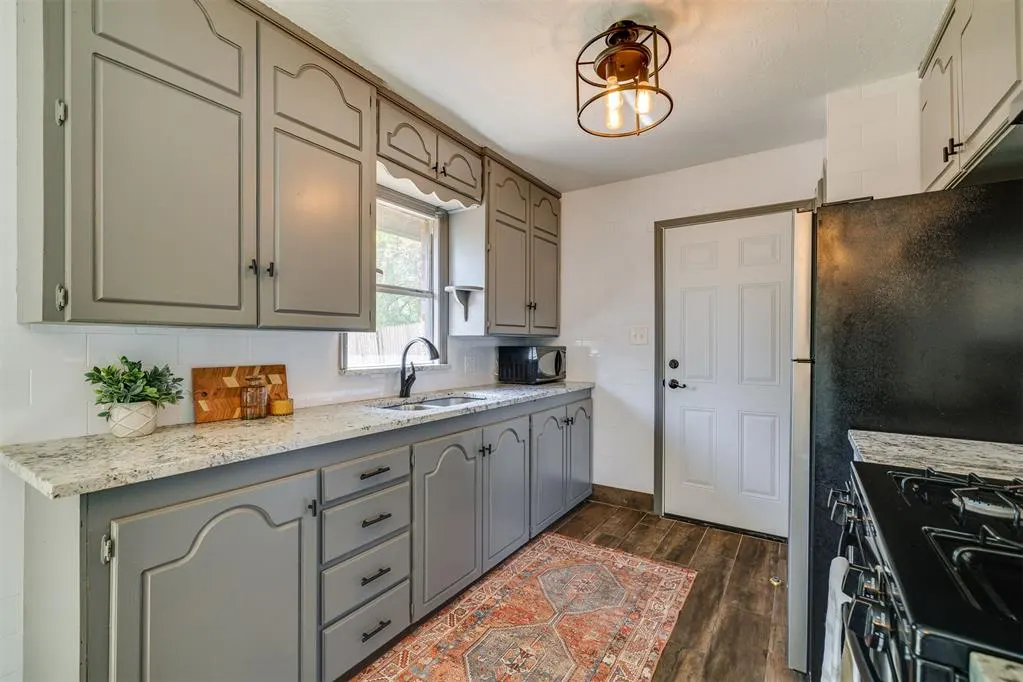 Photo 8 — 3008 NW 48th Street, Oklahoma City, OK 73112