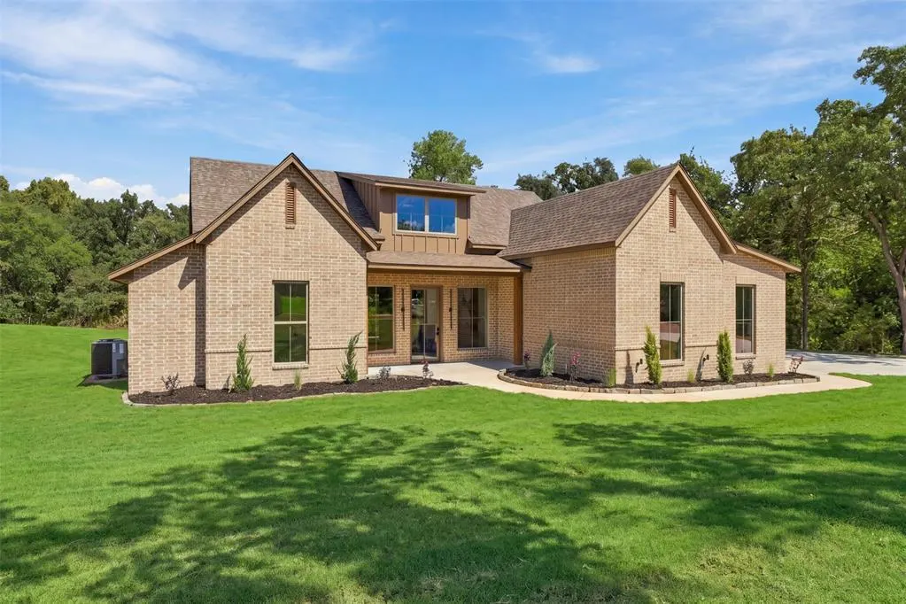 Photo 2 — 8200 Sacred Forest, Arcadia, OK 73007